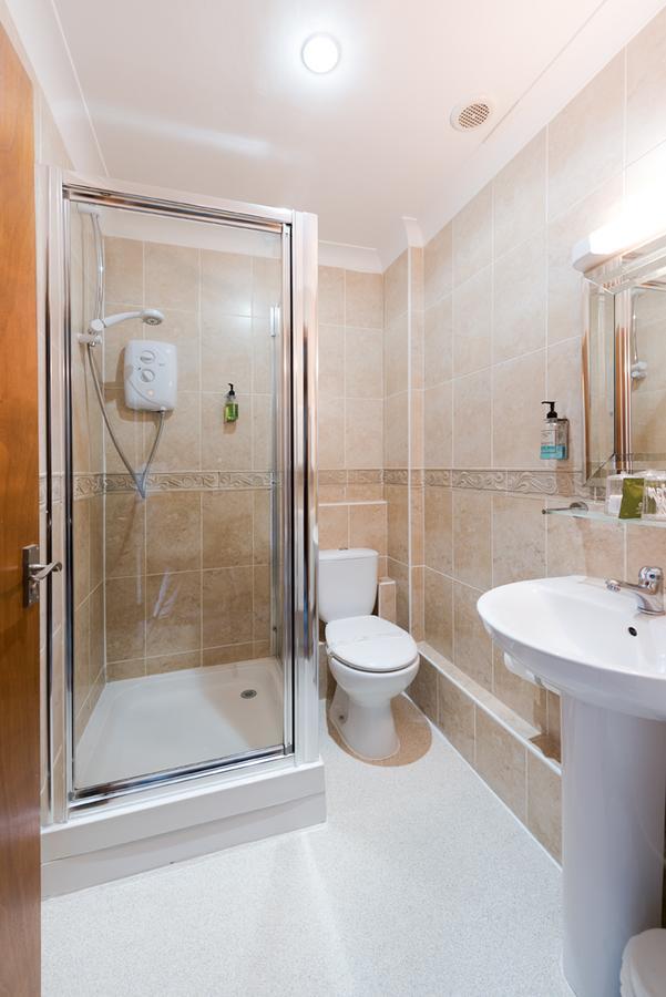 Downsview Hotel Ашфорд Екстериор снимка